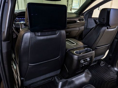 Used 2021 GMC Yukon Denali w/ LPO, Illumination Package AWD/4WD image 34