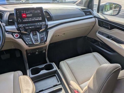 Certified 2022 Honda Odyssey Touring image 25