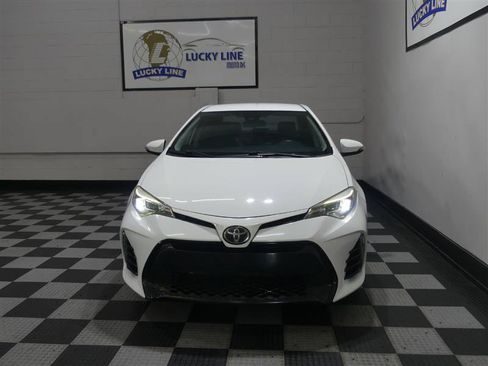 Used 2018 Toyota Corolla SE FWD image 2