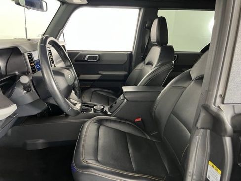 Used 2023 Ford Bronco Badlands image 22