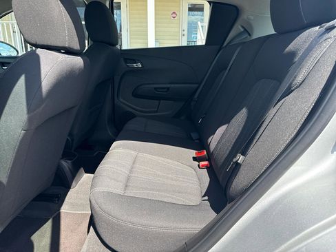Used 2014 Chevrolet Sonic LT image 20