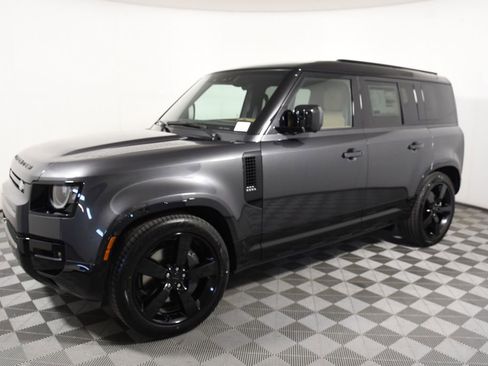 New 2026 Land Rover Defender 110 X-Dynamic SE AWD/4WD image 2
