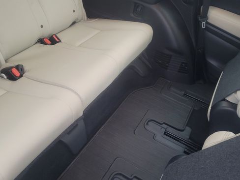 Used 2020 Subaru Ascent Limited image 37