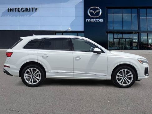 Used 2025 Audi Q7 3.0T Premium Plus AWD/4WD image 3