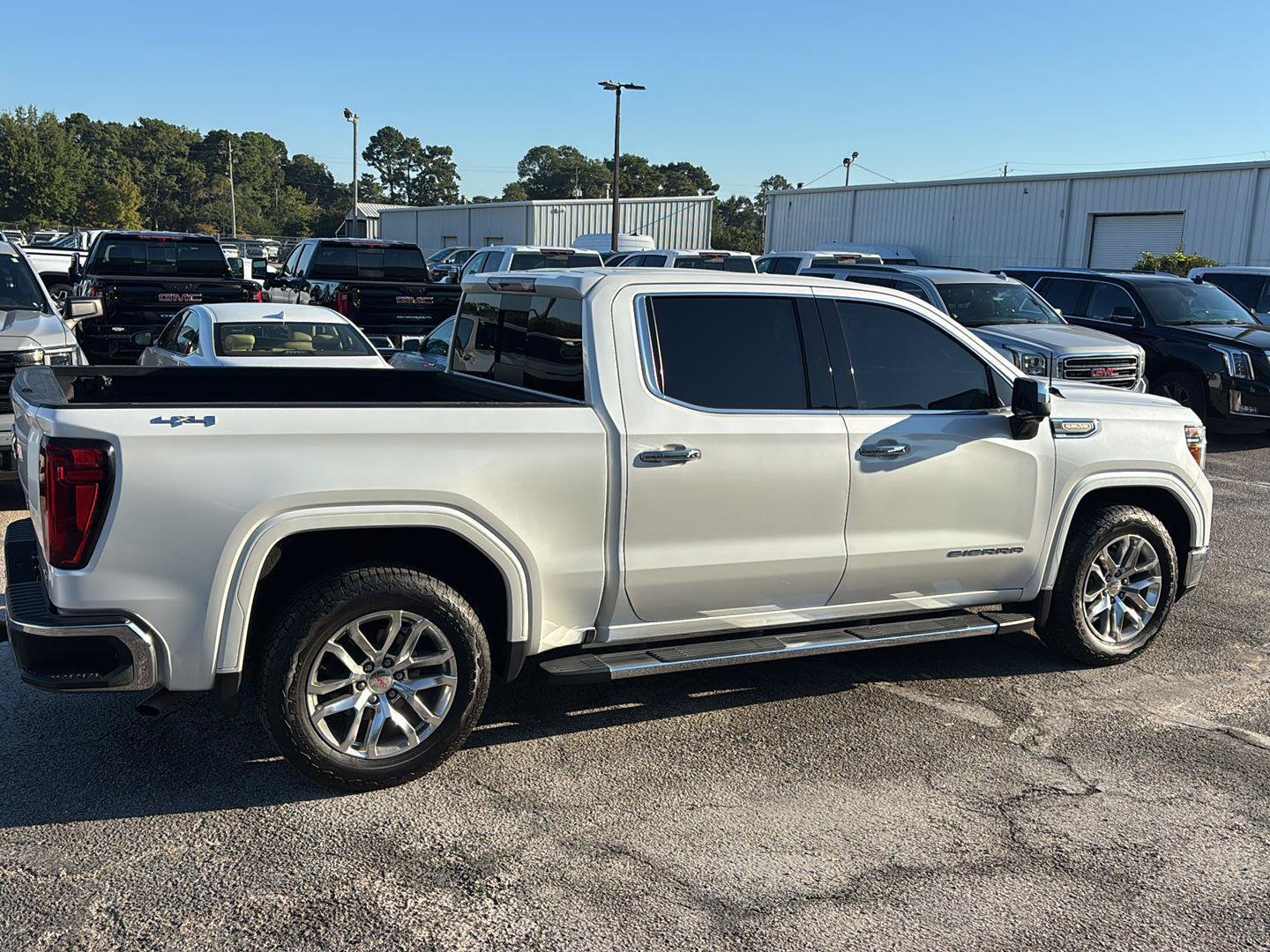 Used 2021 GMC Sierra 1500 SLT w/ SLT Premium Plus Package AWD/4WD image 8