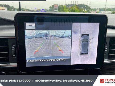 Used 2022 Ford Explorer Limited AWD/4WD image 17