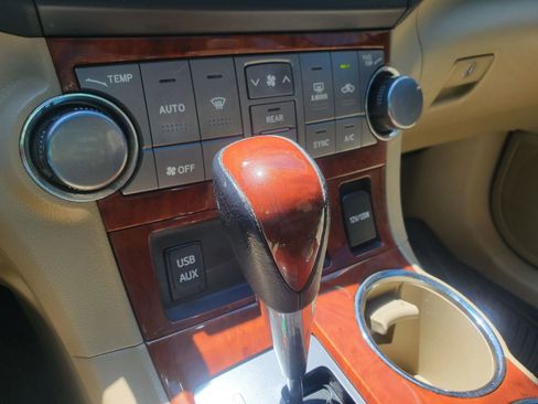 Used 2011 Toyota Highlander Limited w/ Tow Pkg FWD image 47