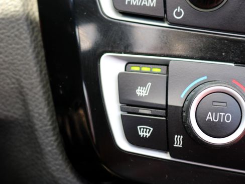 Used 2020 BMW M4 Convertible w/ Executive Package image 38