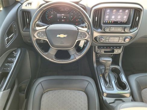 Used 2019 Chevrolet Colorado Z71 image 16