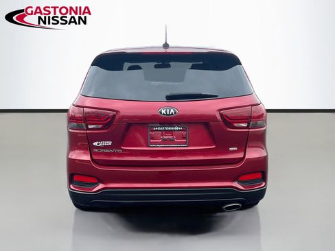 Used 2019 Kia Sorento LX image 7
