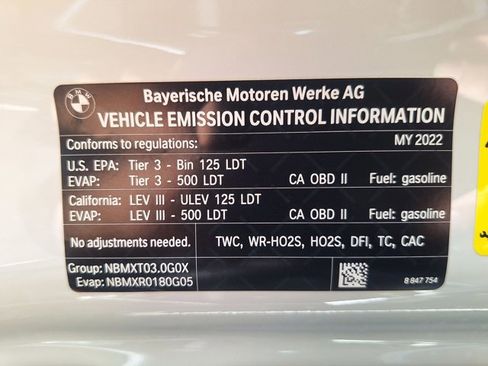 Used 2022 BMW X5 xDrive40i w/ Parking Assistance Package image 24