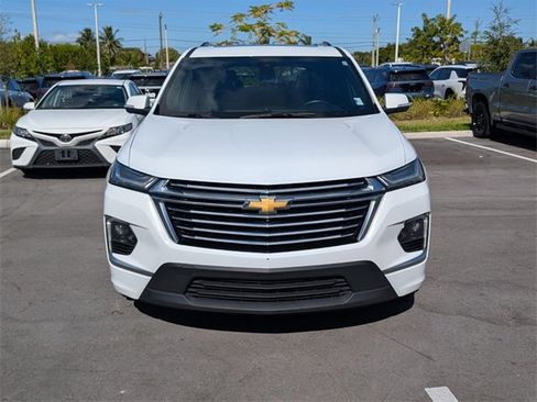 Certified 2023 Chevrolet Traverse Premier image 3