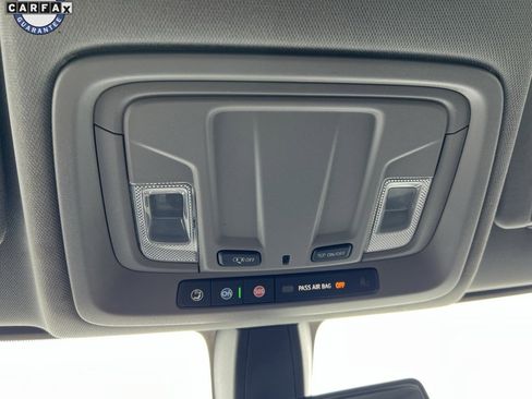 Used 2020 Chevrolet Silverado 1500 Custom w/ Custom Value Package image 14