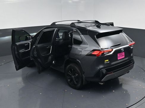 Used 2022 Toyota RAV4 XSE image 16