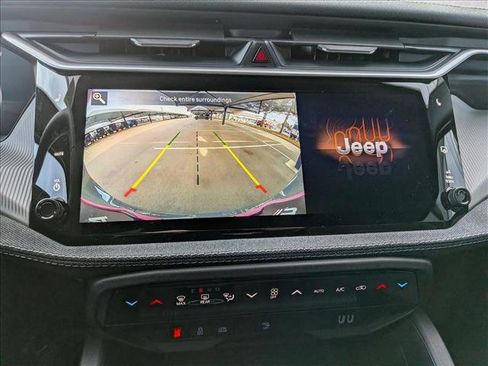 New 2026 Jeep Cherokee Laredo AWD/4WD image 12