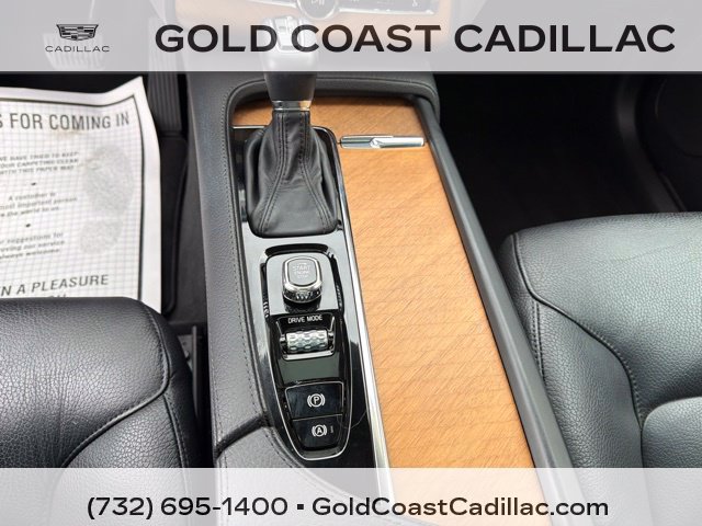 Used 2021 Volvo XC90 T6 Momentum w/ Climate Package AWD/4WD image 26