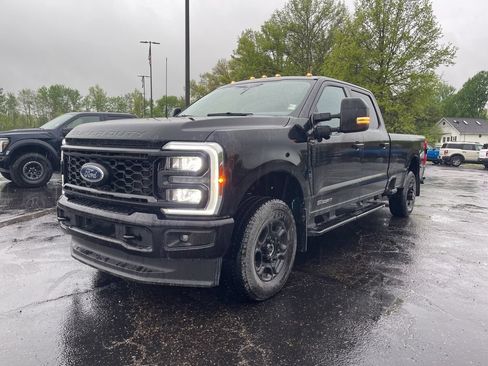 Used 2025 Ford F250 XL w/ STX Appearance Package AWD/4WD image 2