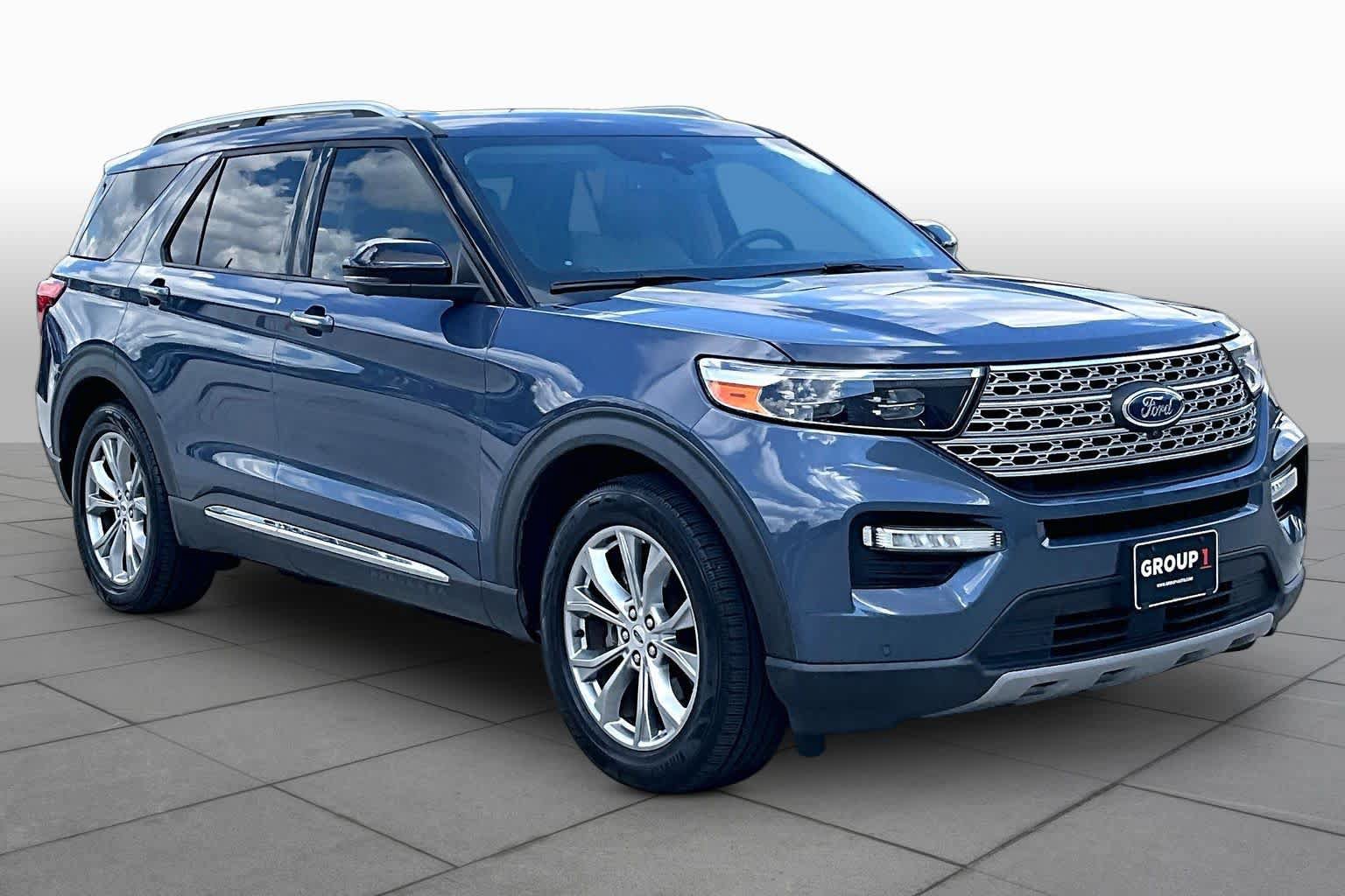 Used 2021 Ford Explorer Limited w/ Equipment Group 301A RWD image 3