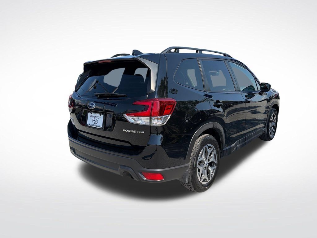Certified 2024 Subaru Forester Premium AWD/4WD image 16