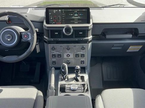 Used 2025 INEOS Grenadier Station Wagon AWD/4WD image 13
