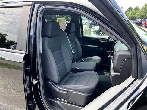 Used 2023 Chevrolet Silverado 1500 LT AWD/4WD image 11