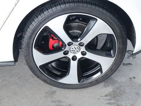 Used 2017 Volkswagen GTI S FWD image 42