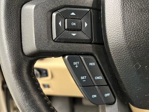 Used 2018 Ford F150 XLT w/ Equipment Group 302A Luxury AWD/4WD image 34