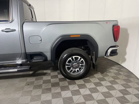 Used 2024 GMC Sierra 3500 SLE w/ SLE Value Package AWD/4WD image 5
