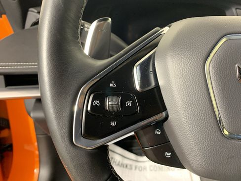 Used 2022 Chevrolet Corvette Stingray Coupe w/ 1LT RWD image 19