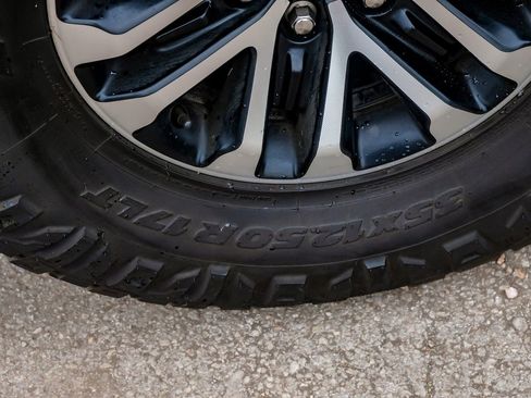 Used 2019 Ford F150 Raptor w/ Equipment Group 802A Luxury AWD/4WD image 65