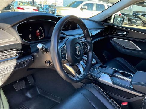 Used 2024 Acura MDX SH-AWD w/ Advance Package image 16