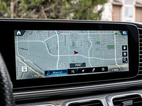 Used 2021 Mercedes-Benz GLS 580 4MATIC image 21