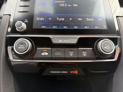 Used 2019 Honda Civic Sport image 11