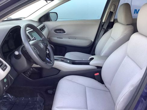 Used 2016 Honda HR-V EX image 2