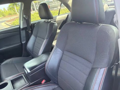 Used 2017 Toyota Camry SE FWD image 9