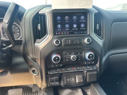 Used 2023 GMC Sierra 2500 Denali w/ Denali Ultimate Package AWD/4WD image 23