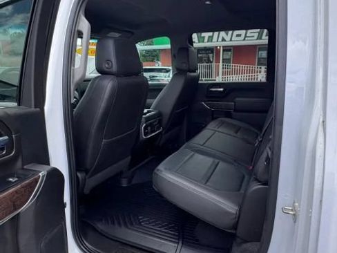 Used 2020 GMC Sierra 2500 Denali w/ Technology Package AWD/4WD image 8