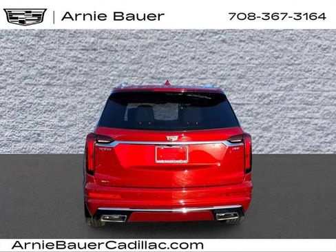 Used 2024 Cadillac XT6 Premium Luxury w/ Technology Package AWD/4WD image 8