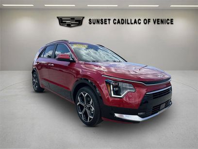 Used 2025 Kia Niro SX Touring