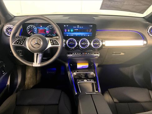 New 2026 Mercedes-Benz GLB 250 4MATIC image 7