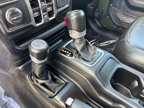 Certified 2021 Jeep Wrangler Unlimited Sahara image 25