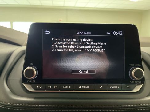 Used 2023 Nissan Rogue SV image 31