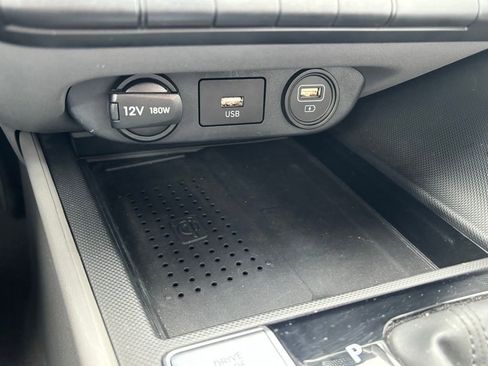 Used 2023 Hyundai Elantra SEL w/ Convenience Package FWD image 11