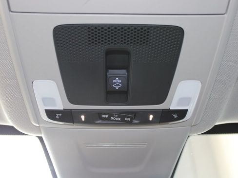 Used 2025 Honda CR-V EX image 20