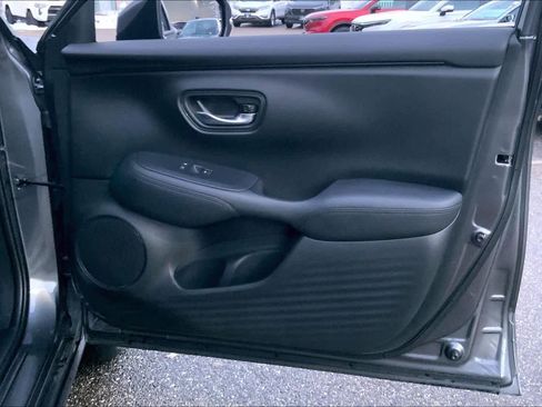 Used 2025 Honda HR-V LX image 22