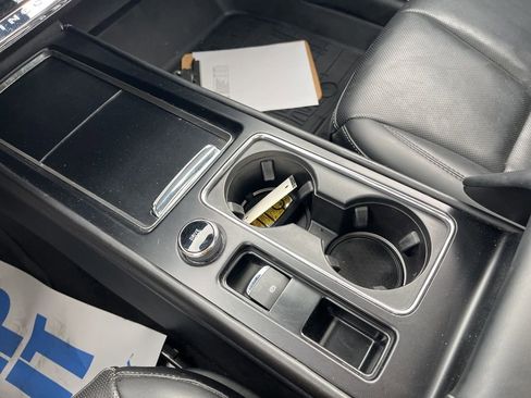 Used 2024 Lincoln Corsair Premiere w/ Equipment Group 101A image 22