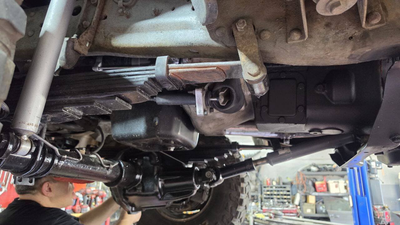 Used 1990 Dodge D/W Truck 250 AWD/4WD image 18