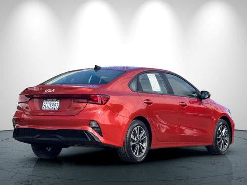 Certified 2023 Kia Forte LXS w/ LXS Technology Package image 4