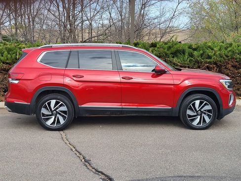 Used 2024 Volkswagen Atlas SEL image 4