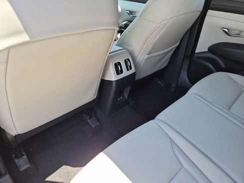 New 2026 Hyundai Tucson SEL Plus FWD image 18